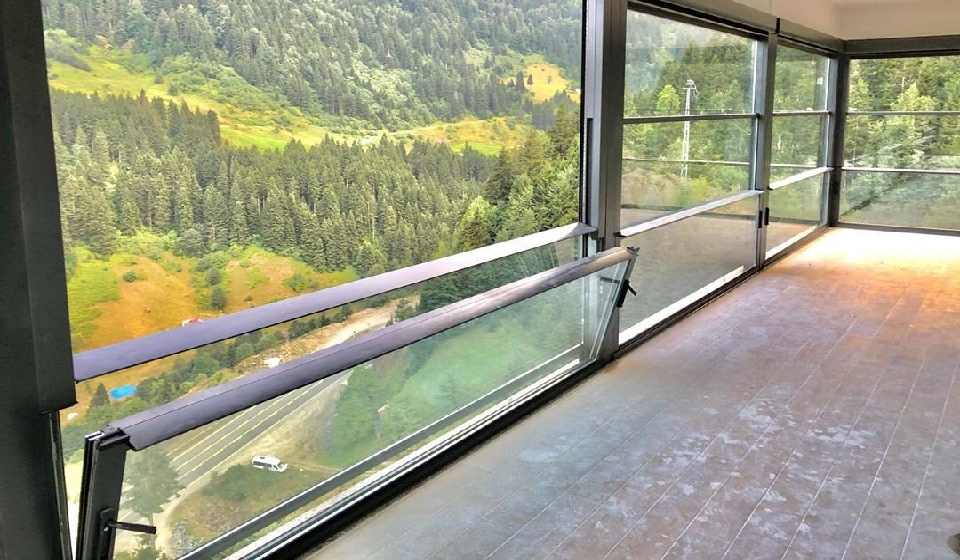 01-Giyotin Cam Balkon Sistemleri Ev ve iş yerlerinize 05